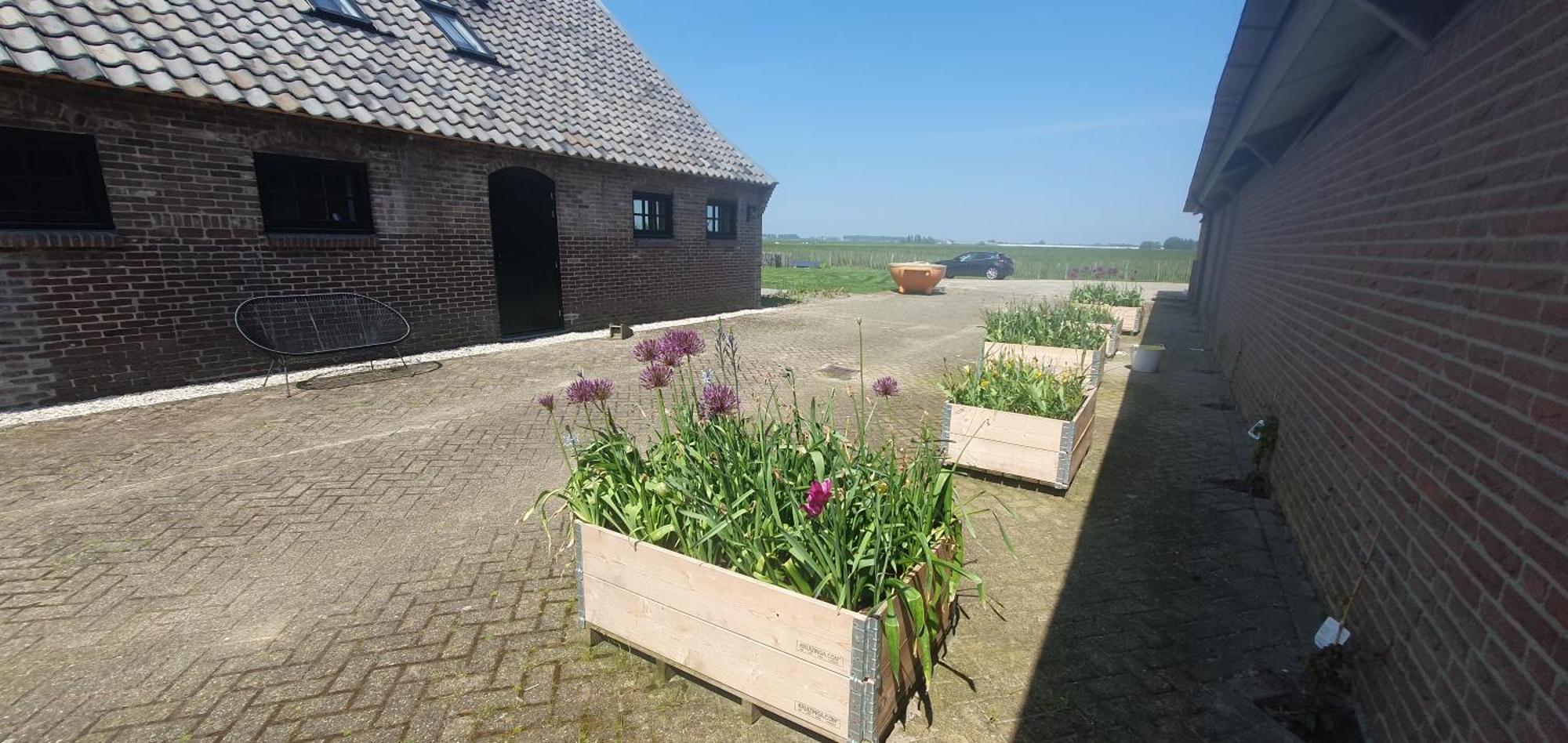 De Wagenloods Bed & Breakfast Alphen aan den Rijn Eksteriør bilde